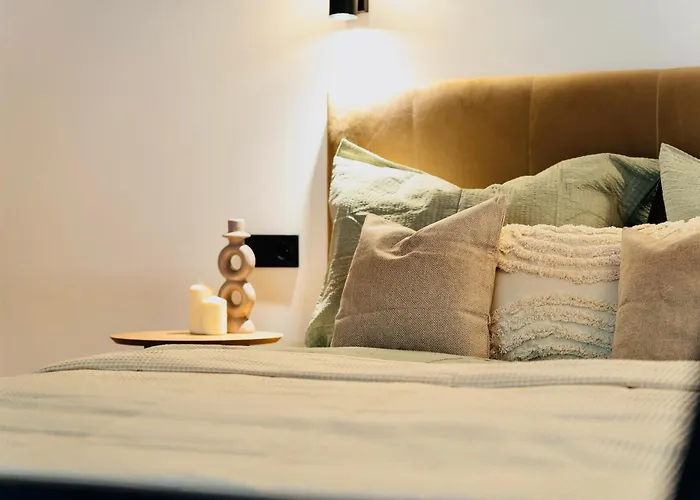 Central Luxe Studio